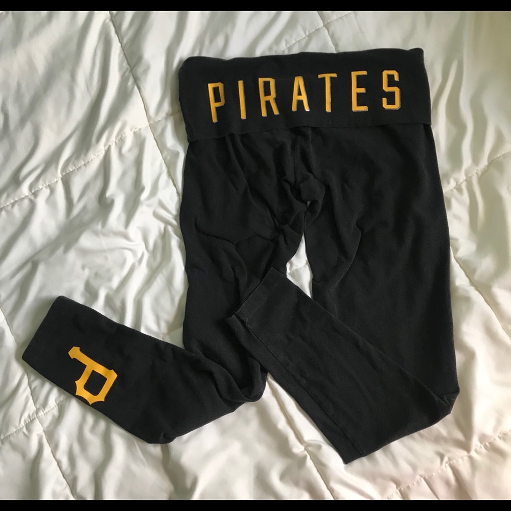Victoria Secret Pirate Baseball Crop Yoga Pant
